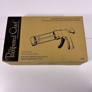 Pampered Chef 1525 Cookie Press with 16 Discs and Instructions NEW Original Box